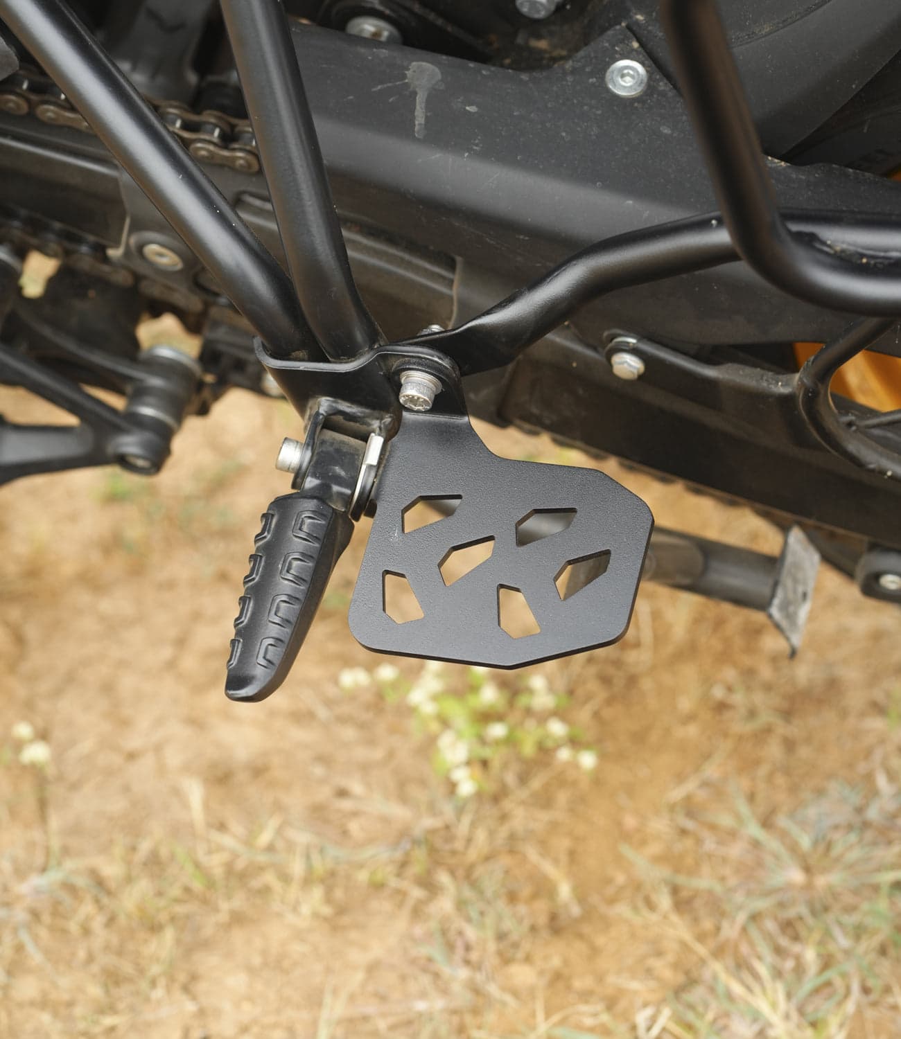 HIMALAYAN 450 - FOOTREST (SET for pillion)